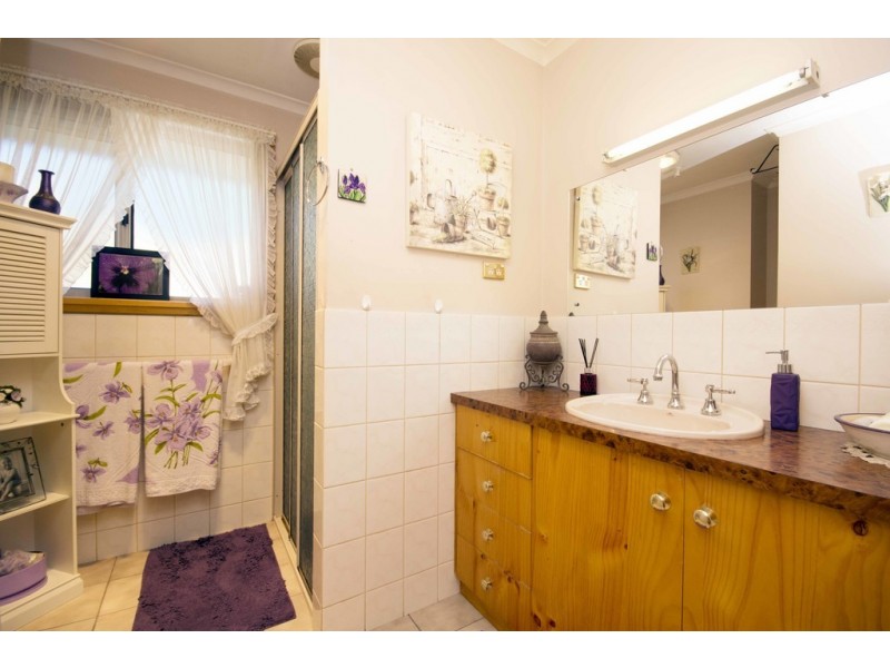 2/15 Beatty Street, Beauty Point TAS 7270