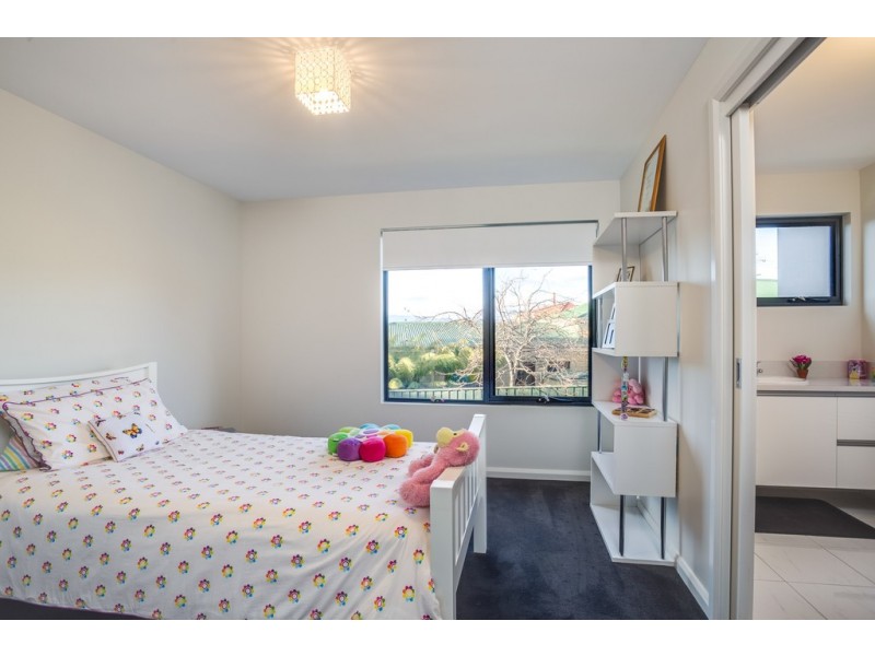 6 Edzell Court, Riverside TAS 7250