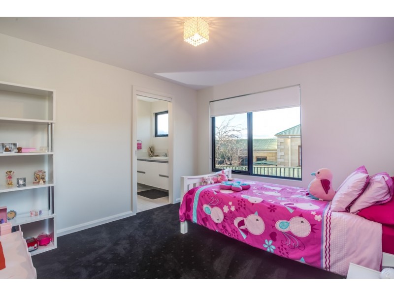 6 Edzell Court, Riverside TAS 7250
