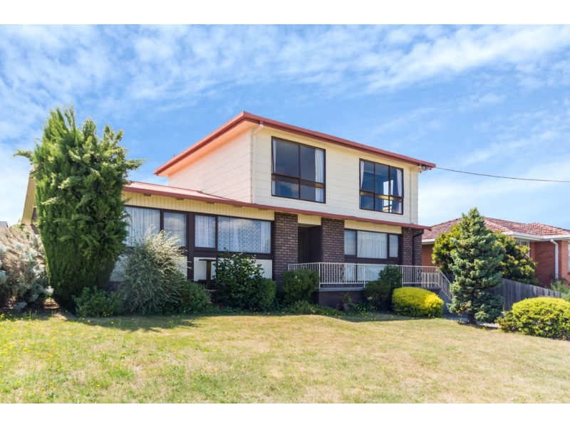 26 Julie Crescent, Newnham TAS 7248