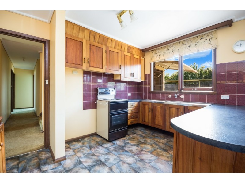 26 Julie Crescent, Newnham TAS 7248