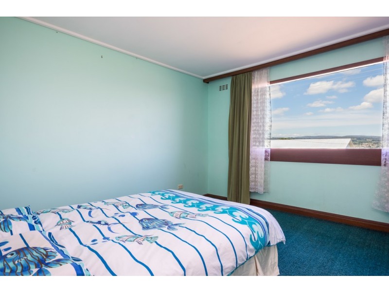 26 Julie Crescent, Newnham TAS 7248