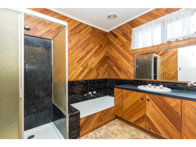 26 Julie Crescent, Newnham TAS 7248