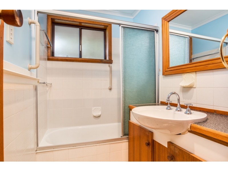 Unit 2/4 Glyndon Court, Norwood TAS 7250