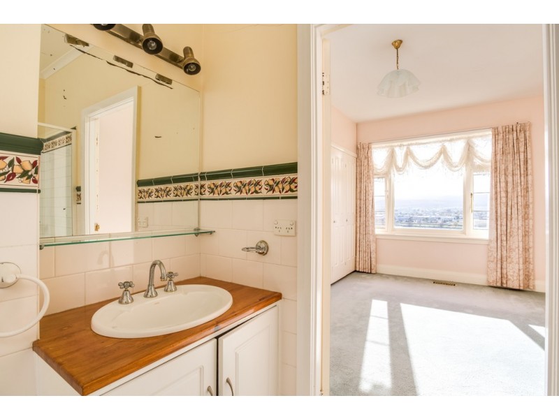 56 Trevallyn Road, Trevallyn TAS 7250