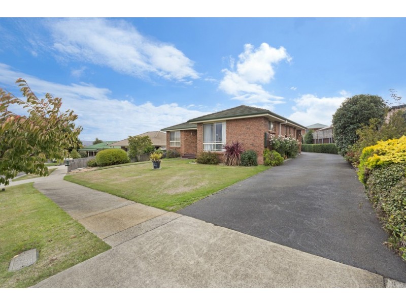 4 Picasso Place, Newnham TAS 7248
