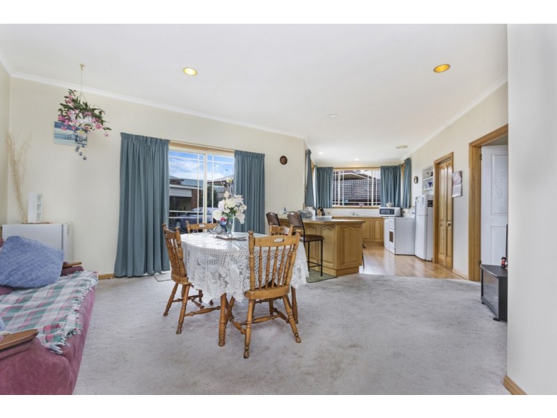 4 Picasso Place, Newnham TAS 7248