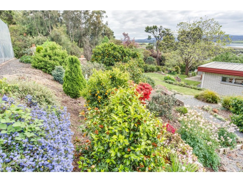 633 West Tamar Highway, Riverside TAS 7250