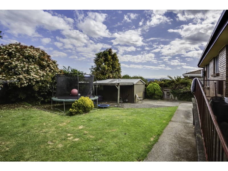 30 Bronzewing Avenue, Newnham TAS 7248