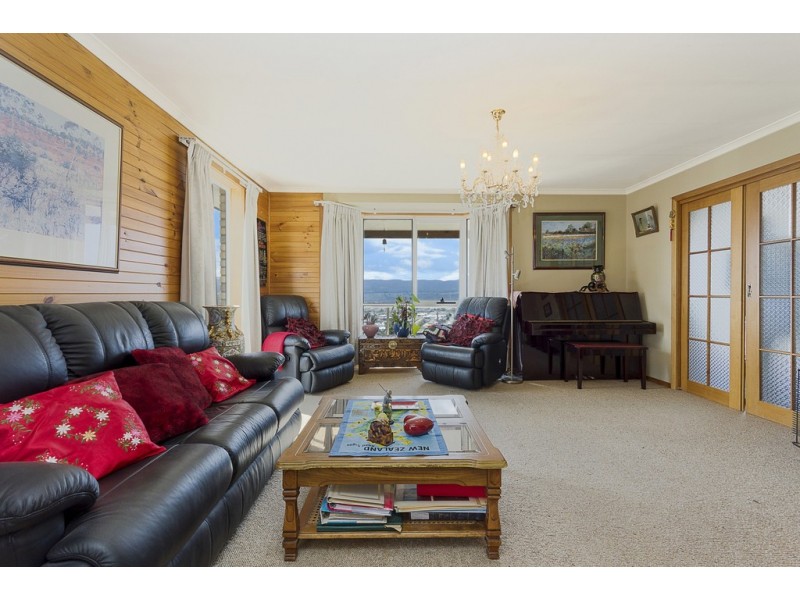 35 Floreat Crescent, Trevallyn TAS 7250