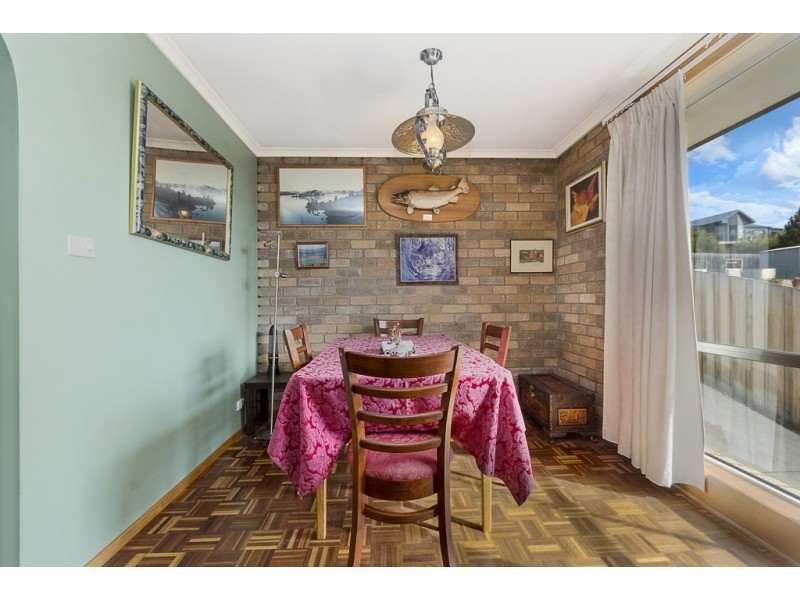 35 Floreat Crescent, Trevallyn TAS 7250