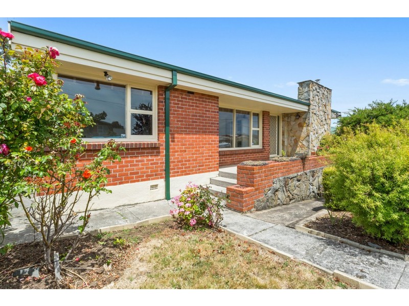 21 Ronneby Road, Newnham TAS 7248