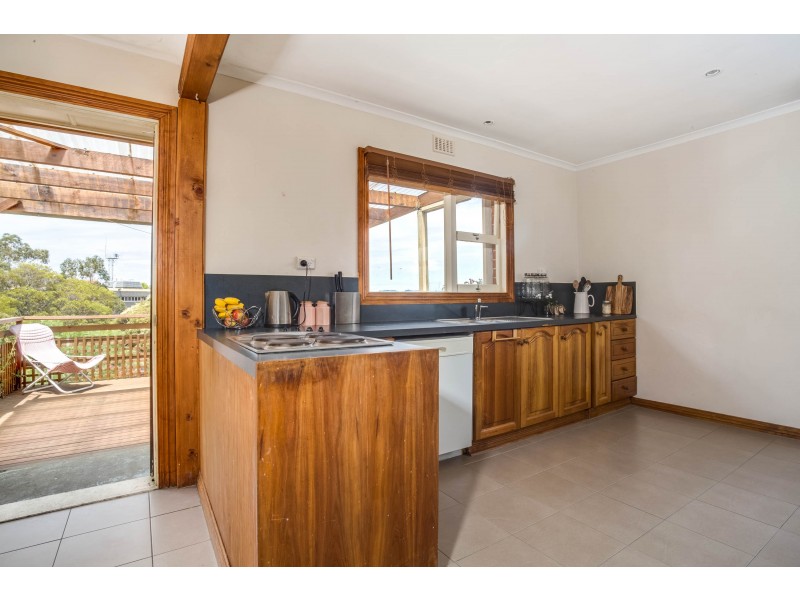 21 Ronneby Road, Newnham TAS 7248