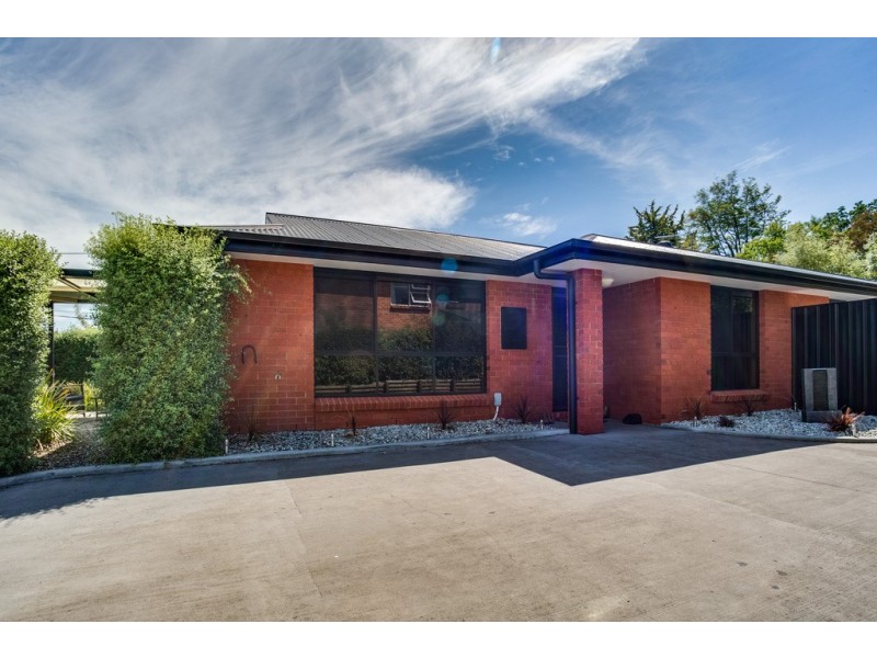 19 Bill Grove, Mowbray TAS 7248