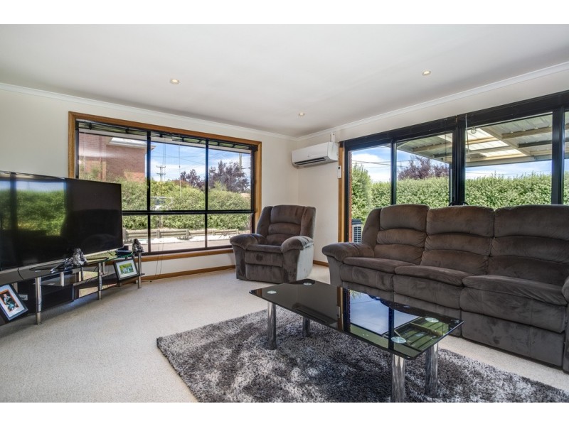 19 Bill Grove, Mowbray TAS 7248