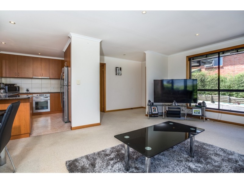 19 Bill Grove, Mowbray TAS 7248
