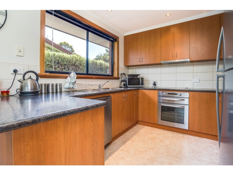 19 Bill Grove, Mowbray TAS 7248