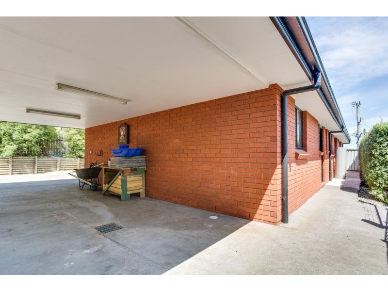 19 Bill Grove, Mowbray TAS 7248