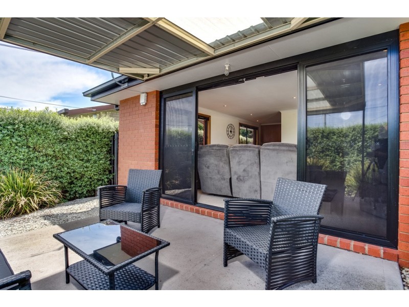 19 Bill Grove, Mowbray TAS 7248