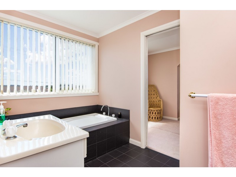 8 Lila Drive, Prospect TAS 7250