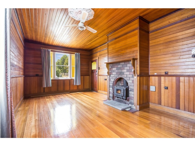 102 Main Street, Cressy TAS 7302