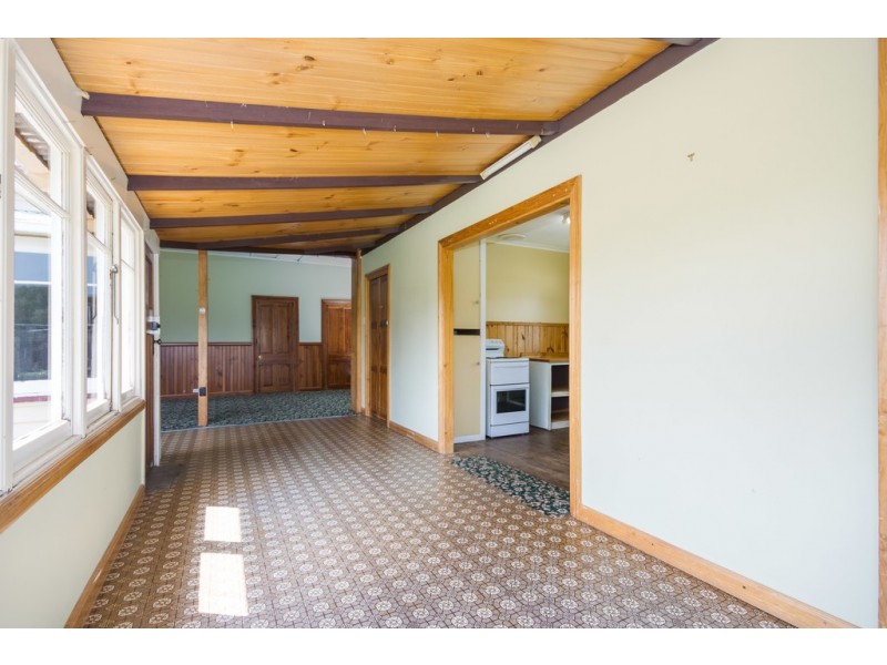 102 Main Street, Cressy TAS 7302