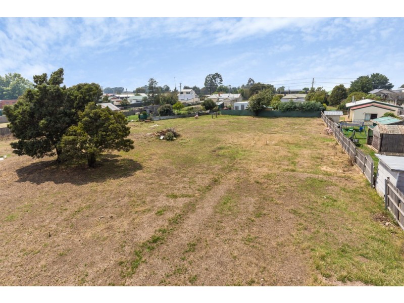 102 Main Street, Cressy TAS 7302