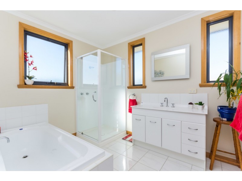 37 Balmoral Avenue, Riverside TAS 7250