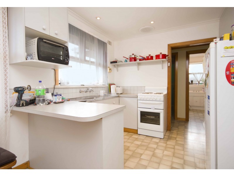 12 Chestnut Road, Youngtown TAS 7249