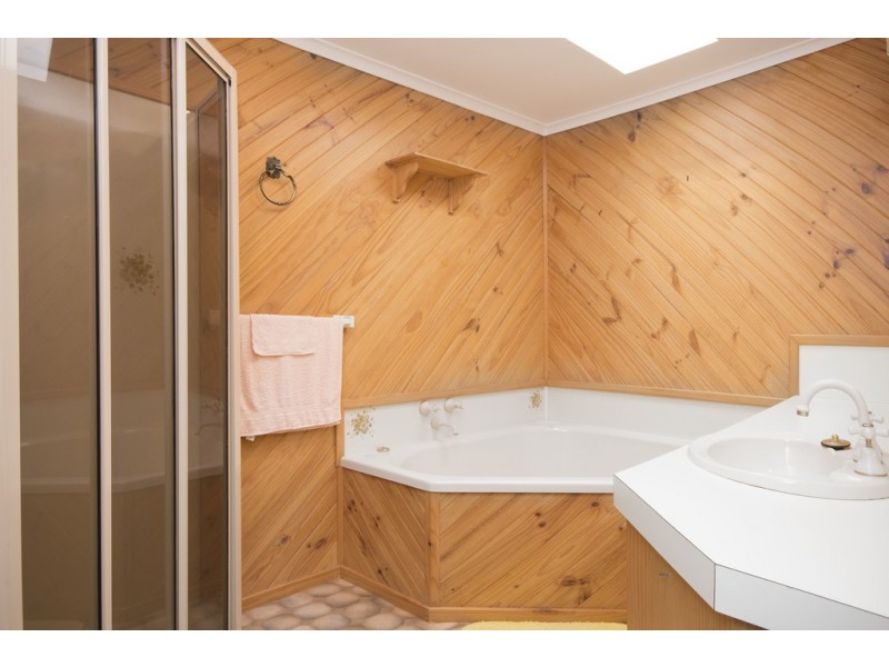 15 Teal Court, Newnham TAS 7248