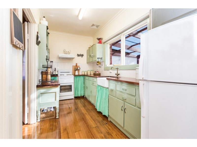 2 Cornwall Street, Beaconsfield TAS 7270