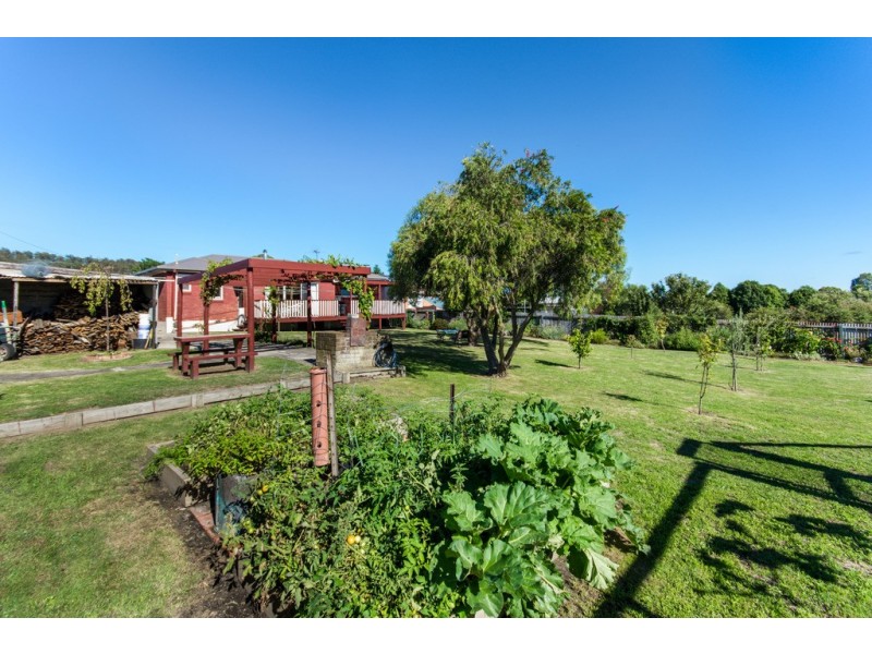 2 Cornwall Street, Beaconsfield TAS 7270