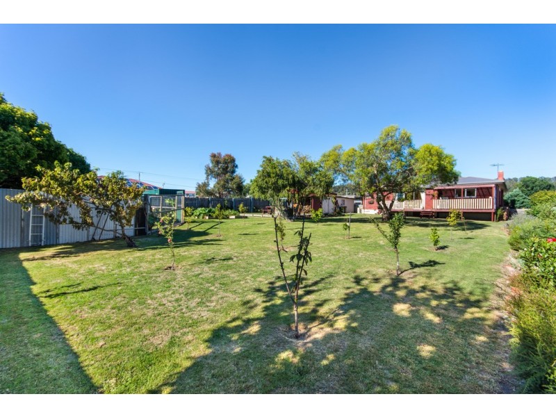 2 Cornwall Street, Beaconsfield TAS 7270