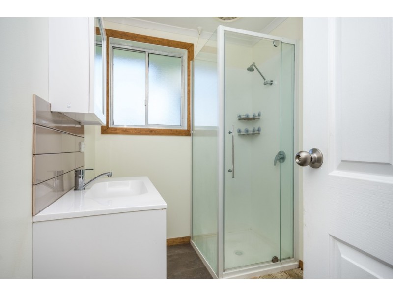 18 Hazelwood Parade, Ravenswood TAS 7250