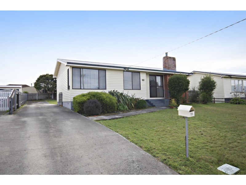 11 Mackay Street, Mayfield TAS 7248