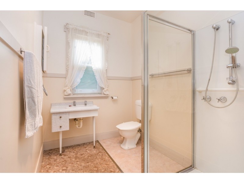 15 Benvenue Road, St Leonards TAS 7250