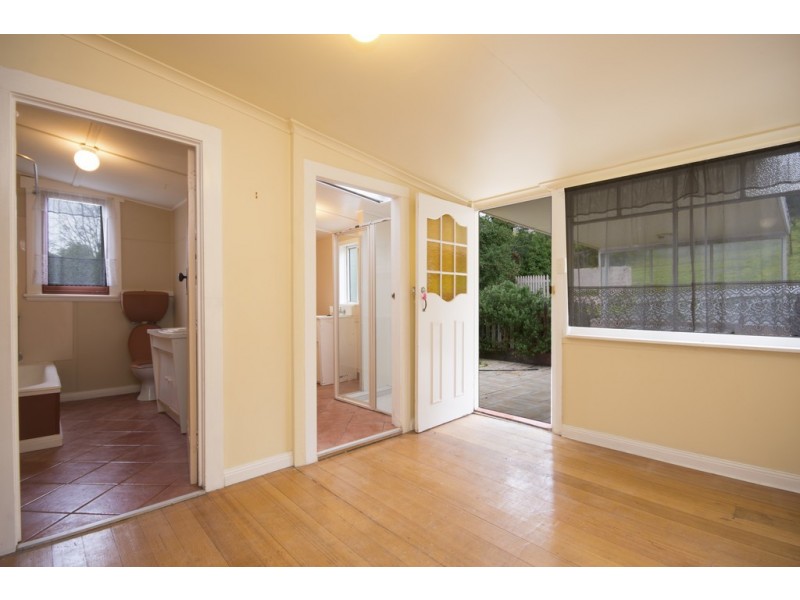 27 Bain Terrace, Trevallyn TAS 7250