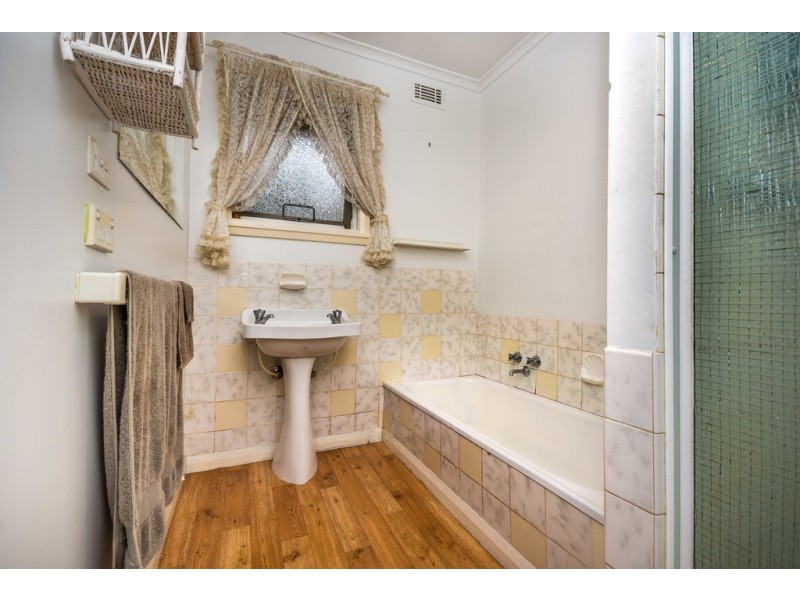 9 Clarendon Street, Youngtown TAS 7249