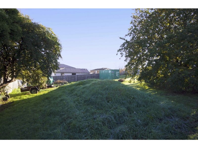 6 Miriam Court, Newnham TAS 7248