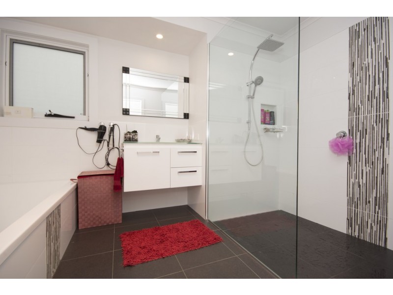 9 Bradford Avenue, Prospect Vale TAS 7250