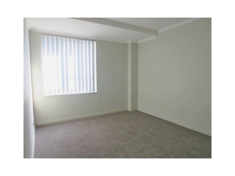 1702/2B Help Street, Chatswood NSW 2067