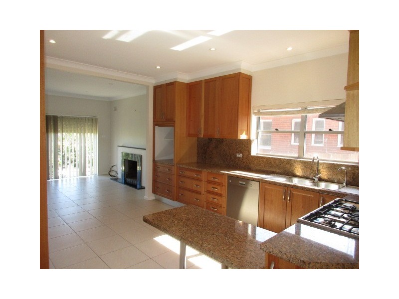 33 Hancott Street, Ryde NSW 2112