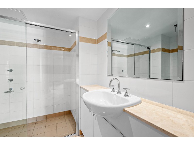 1015/2A Help Street, Chatswood NSW 2067