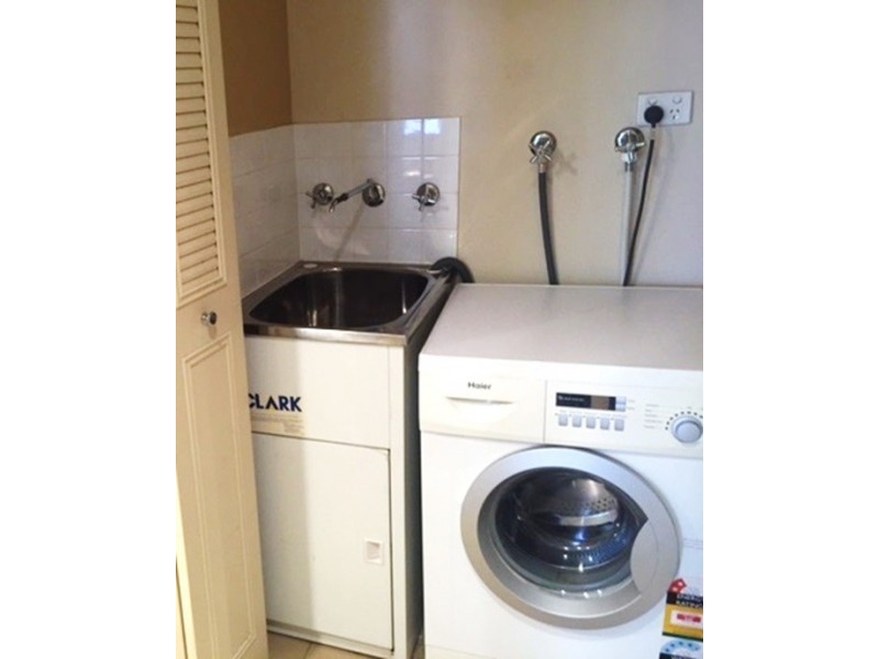 902/2B Help Street, Chatswood NSW 2067