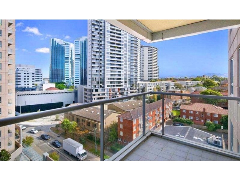 902/2B Help Street, Chatswood NSW 2067