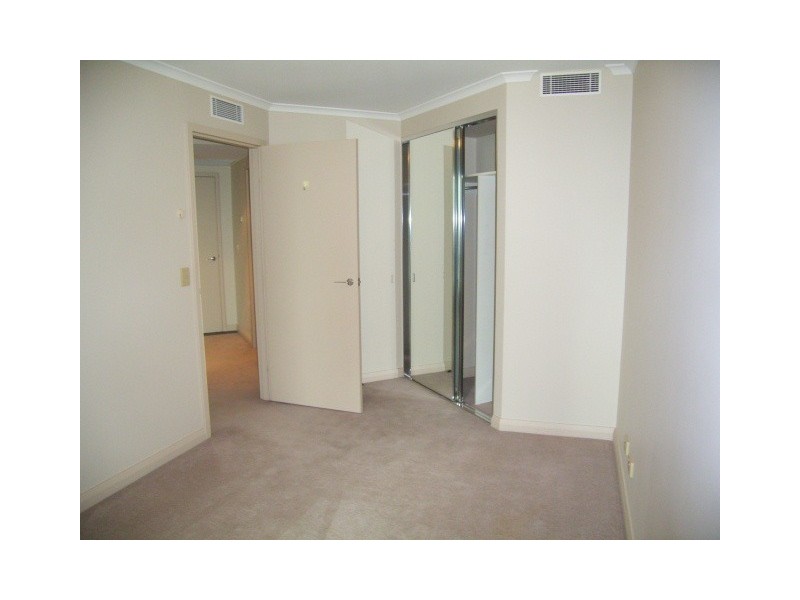 1811/2A Help Street, Chatswood NSW 2067