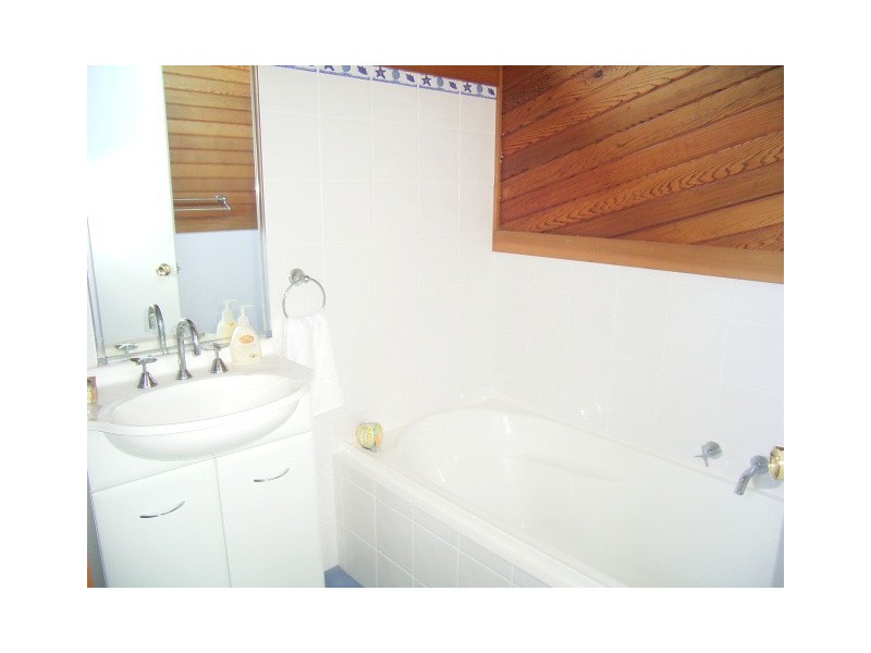 62 Kalakau Avenue, Forresters Beach NSW 2260