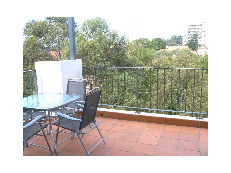 605/6-8 Freeman Road, Chatswood NSW 2067