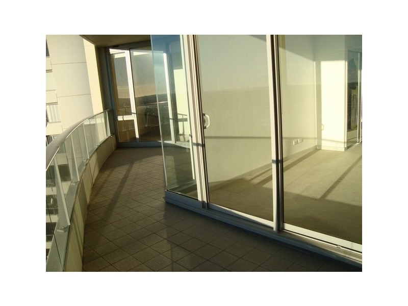 2302/11 Railway Street, Chatswood NSW 2067