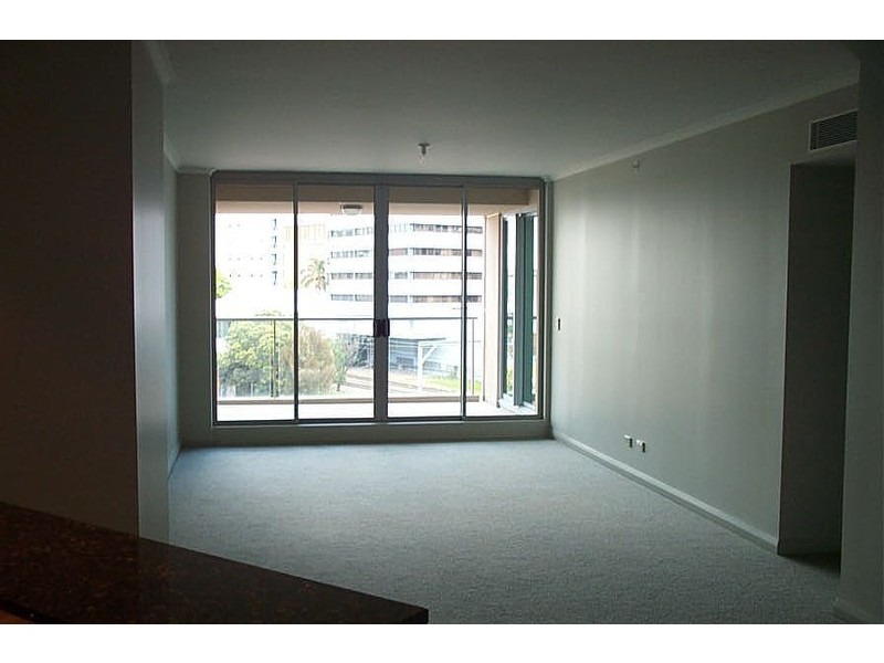 716/2A Help Street, Chatswood NSW 2067